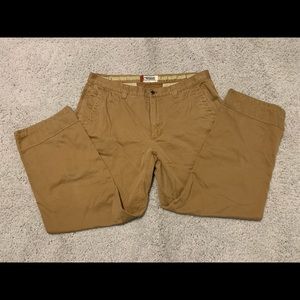 Mountain Khakis Classic Fit Hiking Pants Jackson Hole Wyoming Men's Size 40x30.